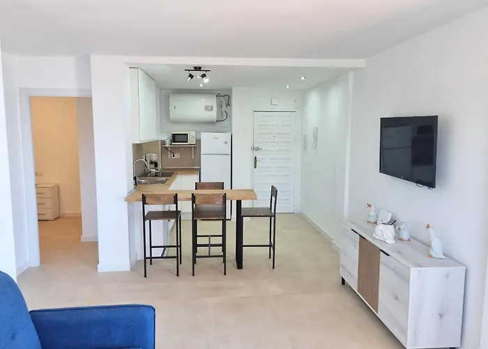 Barbados Beach And Pool Apartment