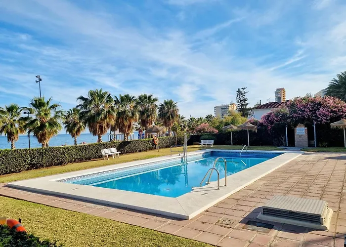 Barbados Beach And Pool Apartment